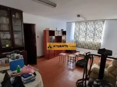 Sobrado com 3 quartos em Vila Sônia, São Paulo - 480m²