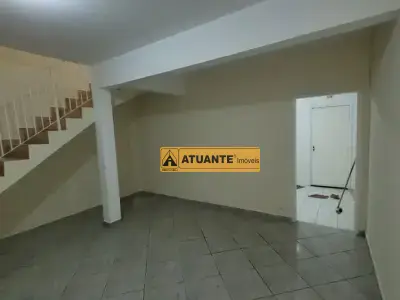 Sobrado com 4 quartos em Jardim Monte Alegre, Taboão da Serra - 110m²