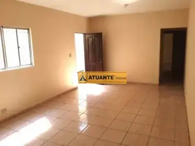 Sobrado com 3 quartos em Jardim Santa Rosa, Taboão da Serra - 120m²