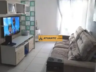 Sobrado com 3 quartos em Jardim Maria Duarte, São Paulo - 190m²
