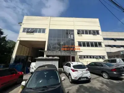 Galpão com 0 quartos em Vila Jovina