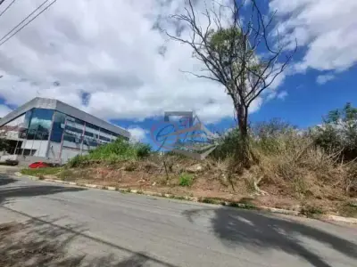 Lote / Terreno com 0 quartos em Vila Jovina