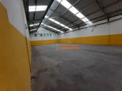 Galpão com 0 quartos em Centro