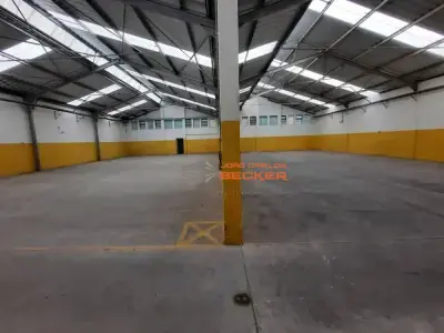 Galpão com 0 quartos em Centro