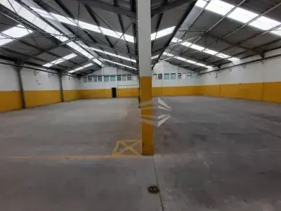 Galpão com 0 quartos em Centro