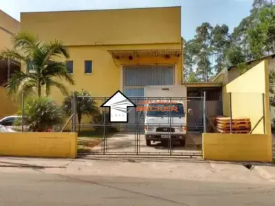 Galpão com 0 quartos em Centro