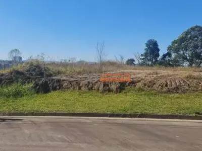 Lote / Terreno com 0 quartos em Chácaras Santa Cruz