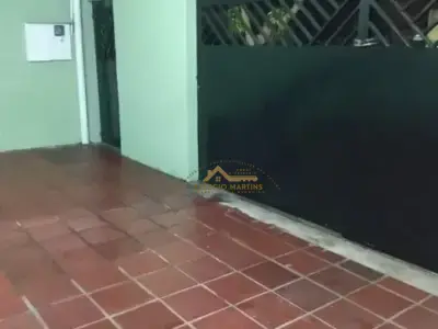 Casa com 2 quartos em Parque América