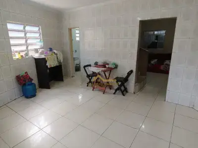 Casa com 4 quartos em Cidade Júlia