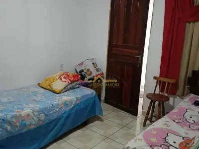 Casa com 4 quartos em Jardim Shangrilá (Zona Sul)