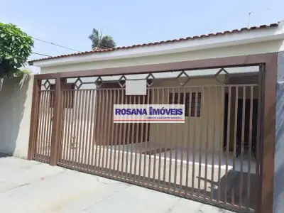 Casa com 3 quartos em Jardim Maracanã