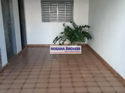 Casa com 4 quartos em Vila Maceno