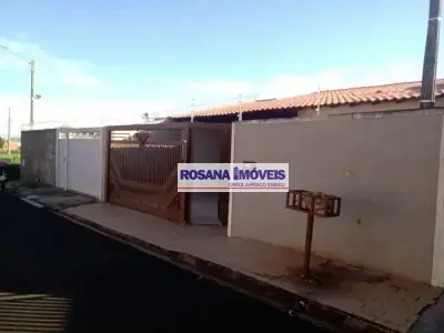 Casa com 3 quartos em Jardim Maria Lúcia