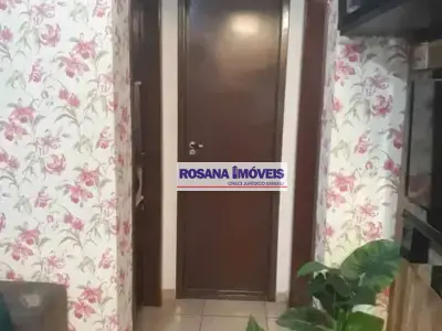 Apartamento com 2 quartos em Parque das Flores II