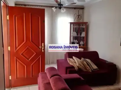 Casa com 3 quartos em Jardim Nazareth