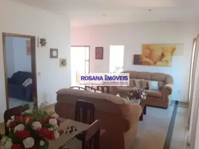 Casa com 5 quartos em Jardim Tarraf II