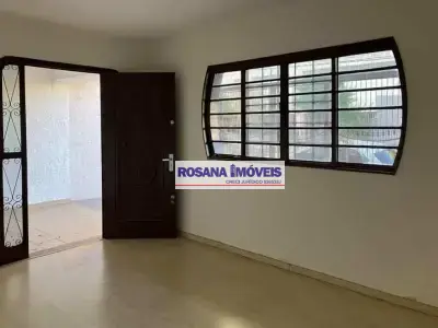 Prédio com 2 quartos em Boa Vista