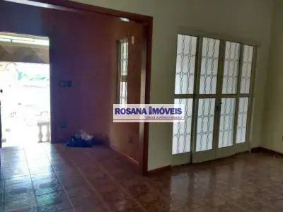 Casa com 4 quartos em Parque Residencial Dom Lafayete Libanio