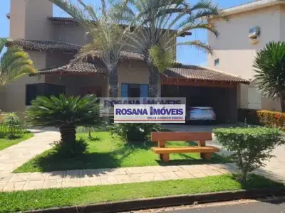 Casa de Condomínio com 3 quartos em Residencial Jardins