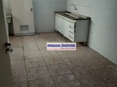 Sala / Conjunto com 0 quartos em Centro