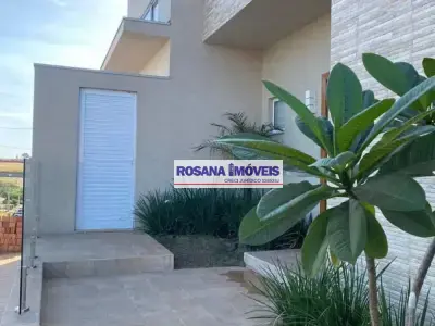 Casa com 3 quartos em Residencial Maria Júlia