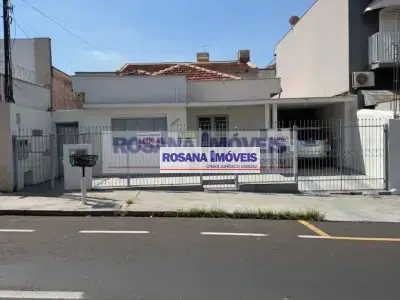 Casa com 2 quartos em Vila Maceno