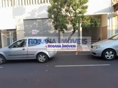 Prédio com 0 quartos em Centro