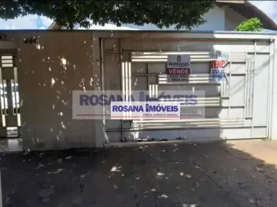 Casa com 3 quartos em Jardim Municipal