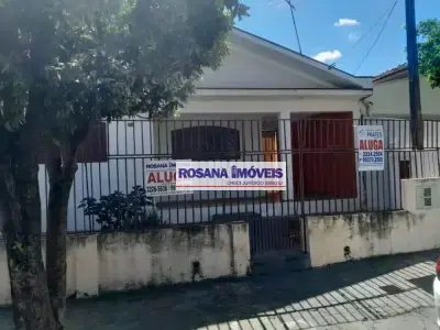 Casa com 3 quartos em Vila Angélica