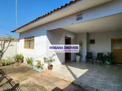 Casa com 4 quartos em Residencial Cidade Jardim