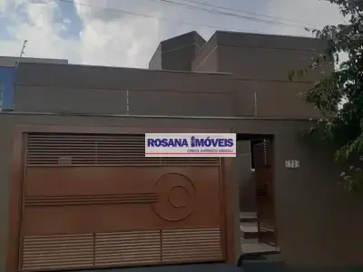 Casa com 3 quartos em Parque Residencial Lauriano Tebar II