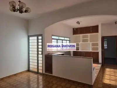 Casa com 3 quartos em Vila Bancário