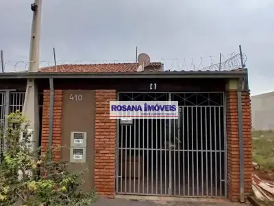 Casa com 2 quartos em Jardim Arroyo