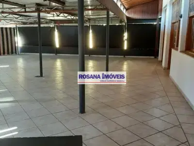Prédio com 0 quartos em Vila Aeroporto