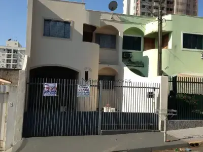 Sobrado com 3 quartos em Saudade