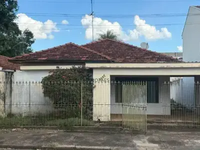 Casa com 3 quartos em Bairro das Bandeiras