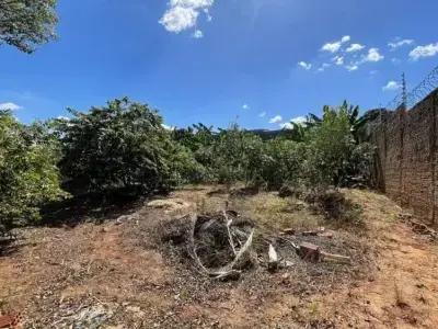 Lote / Terreno com 0 quartos em Morumbi