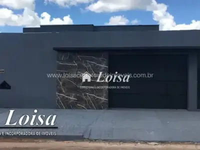 Casa com 3 quartos em Novo Mundo