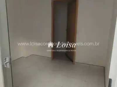 Apartamento com 2 quartos em Jardim Patrícia