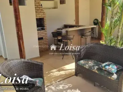 Casa com 4 quartos em Bosque dos Buritis