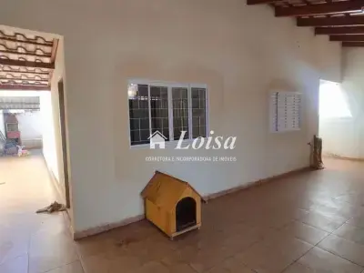 Casa com 3 quartos em Laranjeiras