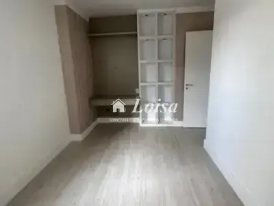 Apartamento com 3 quartos em Osvaldo Rezende