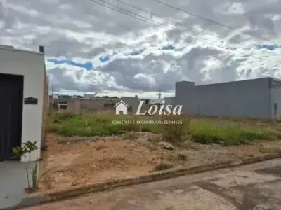 Lote / Terreno com 0 quartos em Laranjeiras