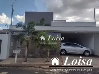 Casa com 3 quartos em Jardim Europa