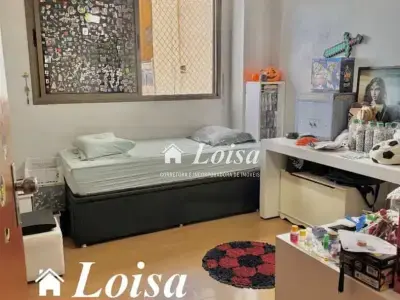 Casa com 4 quartos em Lídice