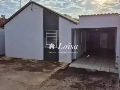 Casa com 3 quartos em Segismundo Pereira