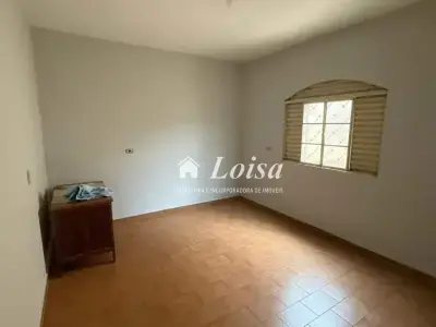 Casa com 3 quartos em Bom Jesus