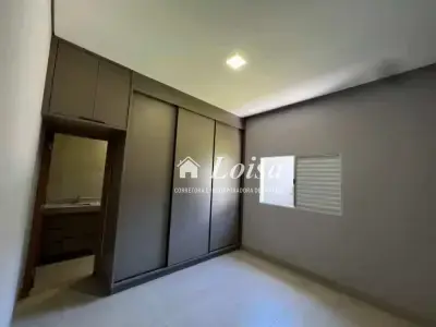 Casa com 3 quartos em Osvaldo Rezende