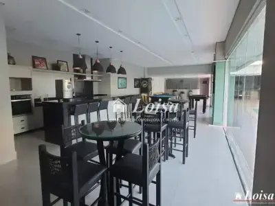 Apartamento com 3 quartos em Santa Mônica
