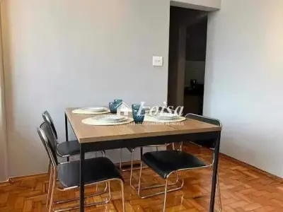 Apartamento com 2 quartos em Centro